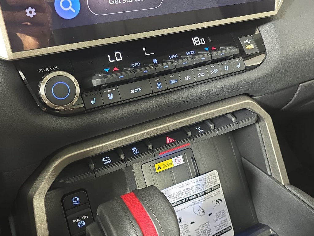 Used 2024 Toyota Tundra Limited AWD/4WD image 20