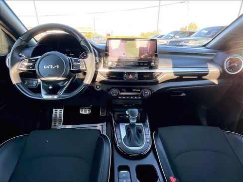 Used 2023 Kia Forte GT-Line w/ GT-Line Technology Package FWD image 17
