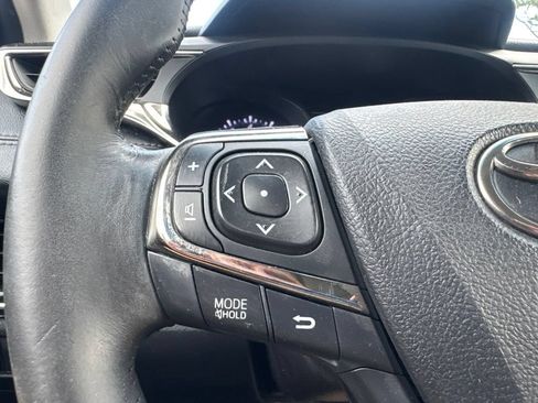 Used 2014 Toyota Avalon XLE Touring FWD image 23