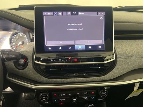 Certified 2022 Jeep Compass Latitude w/ Convenience Group image 21