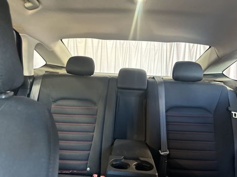 Used 2015 Ford Fusion SE w/ Equipment Group 201A image 18