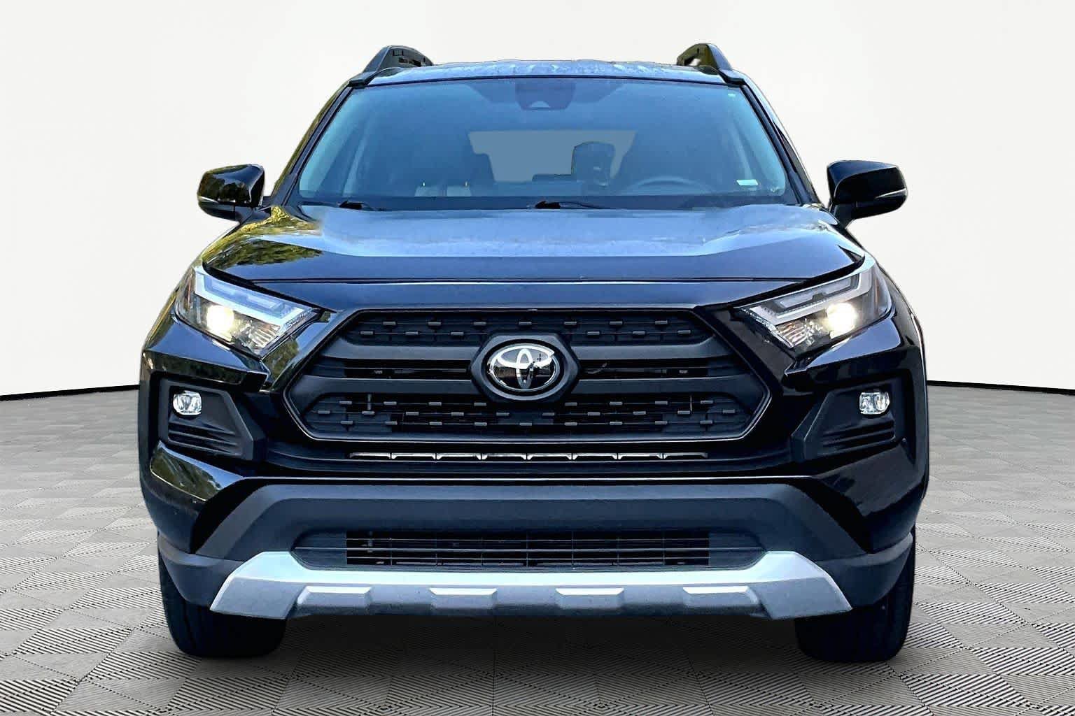 Certified 2024 Toyota RAV4 Adventure AWD/4WD image 4