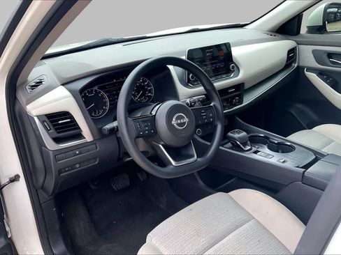 Used 2023 Nissan Rogue SV FWD image 17