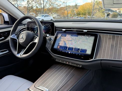 New 2026 Mercedes-Benz E 350 4MATIC Sedan image 23