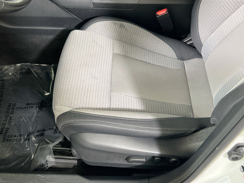 Used 2022 Subaru Outback Premium AWD/4WD image 19