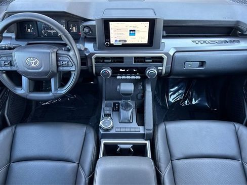 Used 2025 Toyota Tacoma SR5 image 15