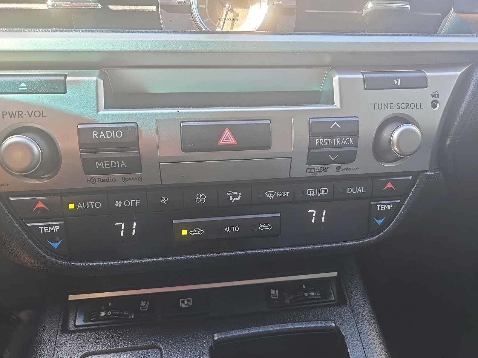 Used 2015 Lexus ES 350 w/ Luxury Package FWD image 17