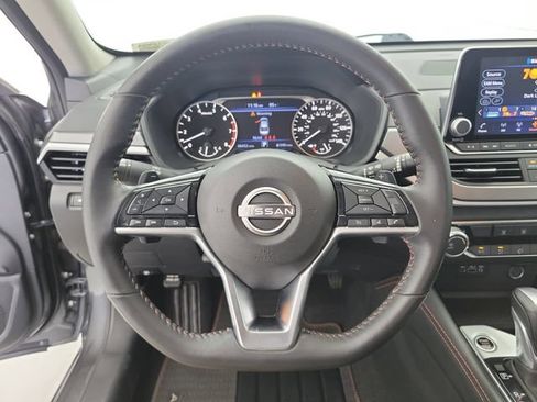 Used 2023 Nissan Altima 2.5 SR FWD image 22