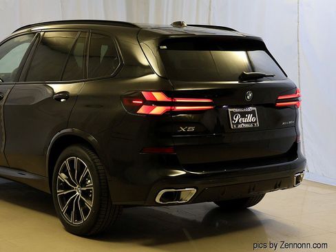 New 2026 BMW X5 xDrive50e w/ M Sport Package image 8
