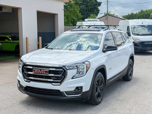 Used 2022 GMC Terrain AT4 AWD/4WD image 7