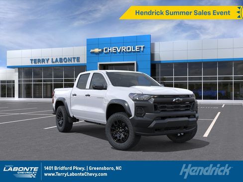 New 2026 Chevrolet Colorado Trail Boss AWD/4WD image 1