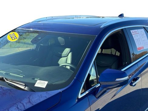 Certified 2025 Cadillac XT5 Premium Luxury image 11