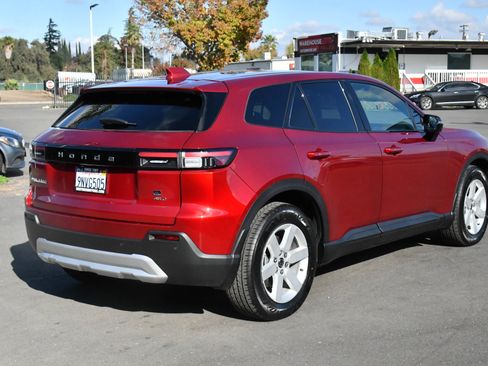 Used 2024 Honda Prologue EX image 8