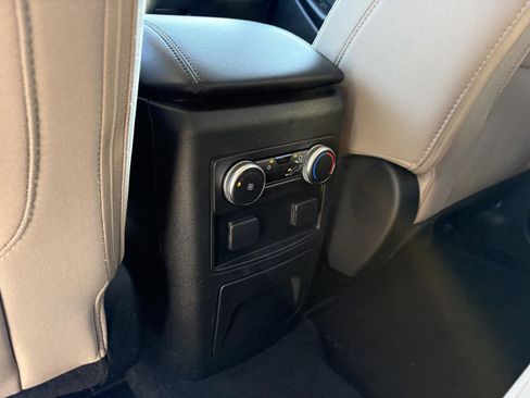 Used 2021 Ford Explorer 4WD w/ Class III Trailer Tow Package image 17