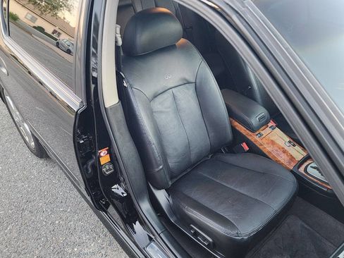 Used 2004 INFINITI I35 w/ Navigation Pkg image 34