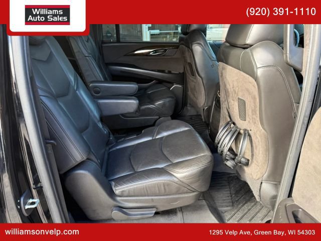 Used 2020 Cadillac Escalade ESV Platinum AWD/4WD image 16