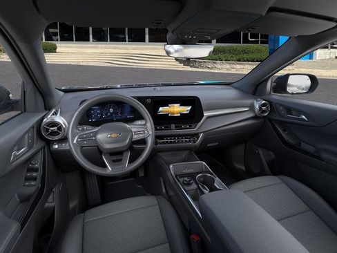 New 2026 Chevrolet Equinox LT w/ Convenience Package II AWD/4WD image 15