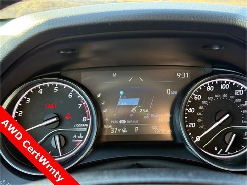 Used 2024 Toyota Camry SE image 22