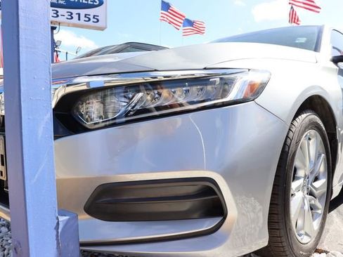 Used 2019 Honda Accord LX image 2
