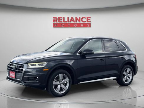 Used 2019 Audi Q5 Prestige AWD/4WD image 2