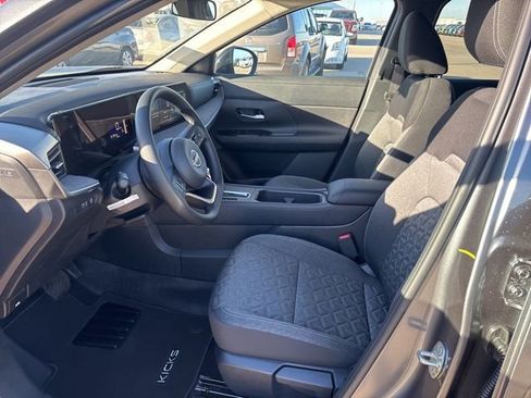 New 2026 Nissan Kicks SV w/ SV Premium Package FWD image 6