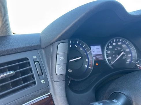 Used 2015 INFINITI Q70 L 3.7 AWD/4WD image 17