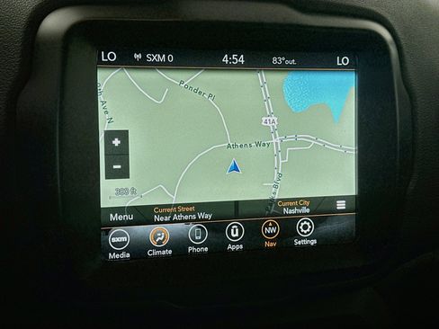 Used 2023 Jeep Renegade Latitude AWD/4WD image 22