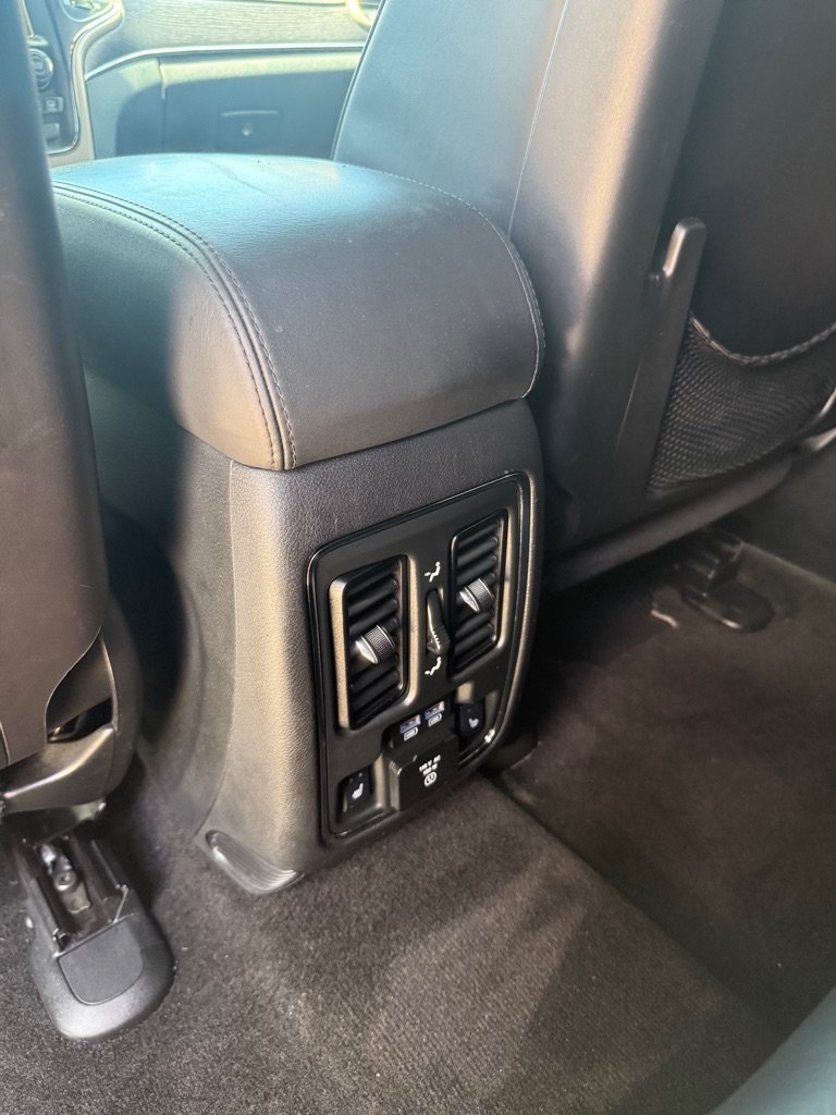 Used 2015 Jeep Grand Cherokee Summit w/ Platinum Series Group AWD/4WD image 24