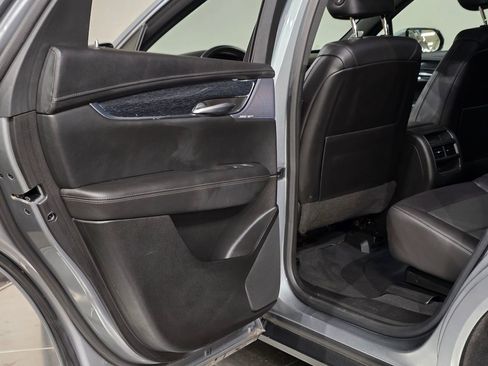 Used 2023 Cadillac XT5 Premium Luxury image 39