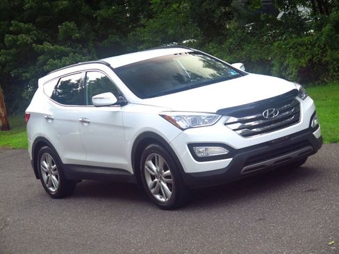 Used 2014 Hyundai Santa Fe Sport 2.0T w/ Navigation Package 06 FWD image 27