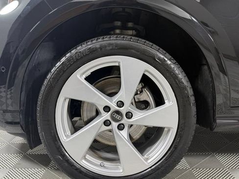 Used 2025 Audi Q5 Premium Plus AWD/4WD image 9