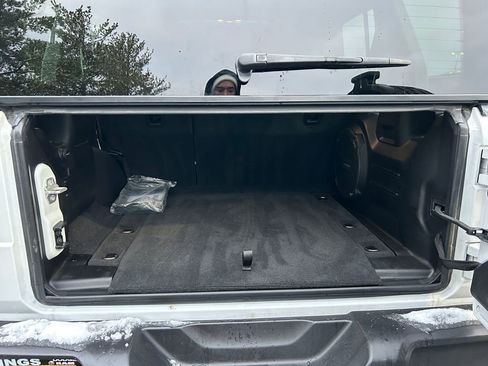 Certified 2023 Jeep Wrangler Sahara w/ LED Lighting Group image 27