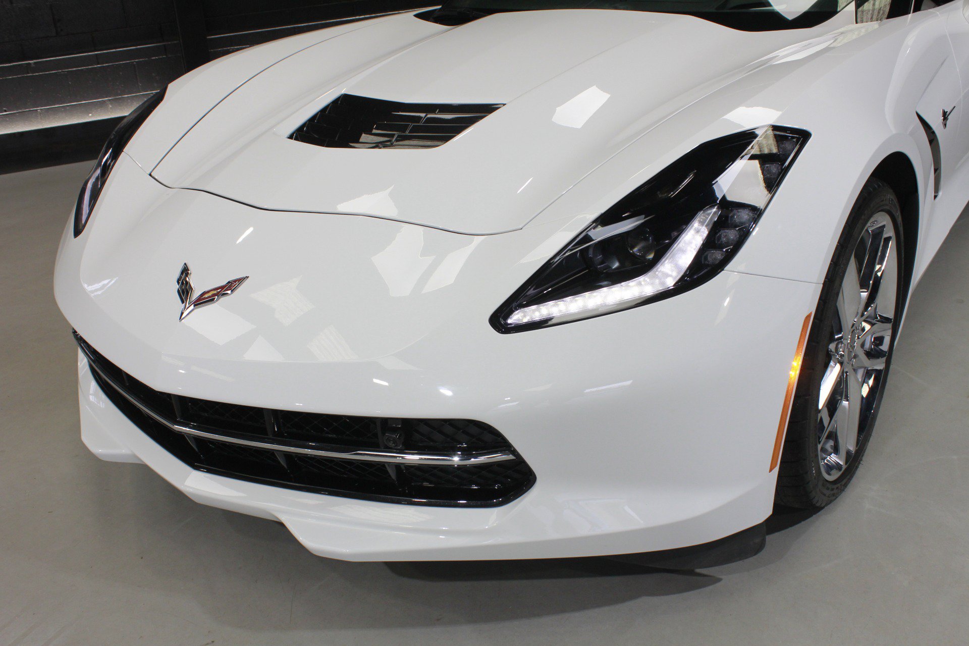 Used 2019 Chevrolet Corvette Stingray Coupe w/ 3LT Preferred Equipment Group RWD image 7