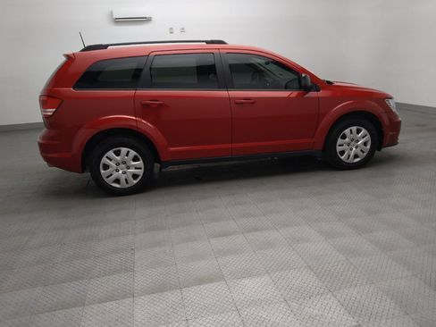 Used 2020 Dodge Journey SE w/ SE Popular Equipment Group FWD image 10