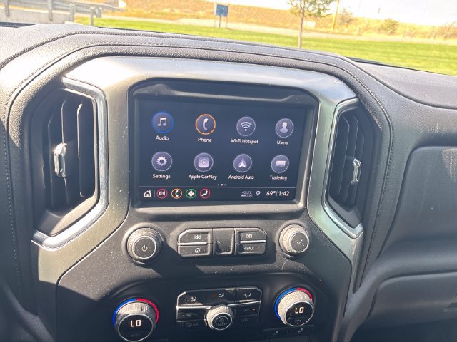 Used 2019 Chevrolet Silverado 1500 LTZ AWD/4WD image 19