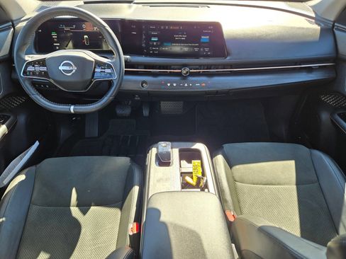Used 2023 Nissan Ariya FWD image 17