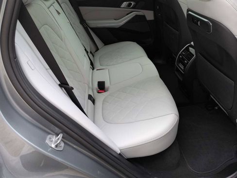 Used 2025 BMW X5 xDrive50e w/ Executive Package image 22