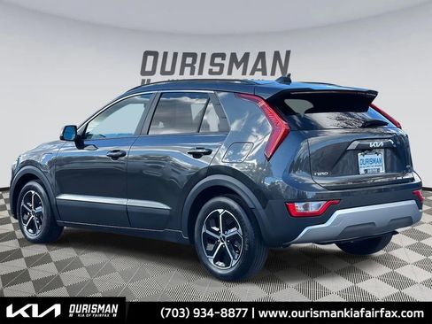 Used 2024 Kia Niro EX w/ EX Cold Weather Package image 25