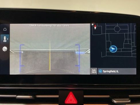 Used 2023 Hyundai Elantra SEL w/ Convenience Package FWD image 19