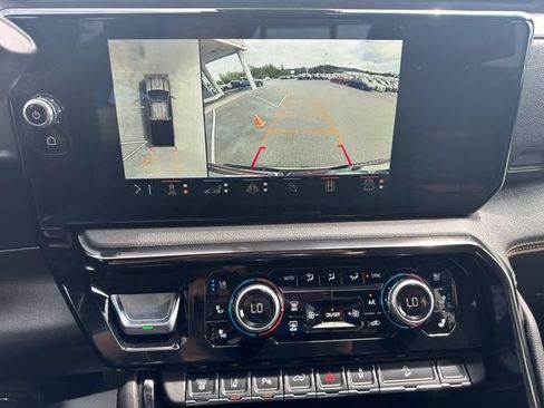 Used 2024 GMC Sierra 3500 AT4 w/ AT4 Premium Plus Package AWD/4WD image 17