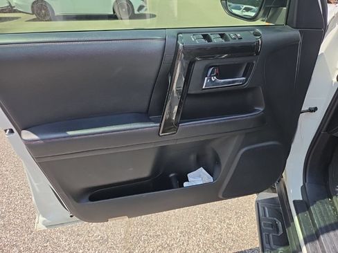Used 2021 Toyota 4Runner TRD Off-Road AWD/4WD image 14
