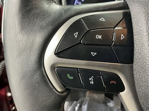 Used 2018 Jeep Grand Cherokee Limited image 17