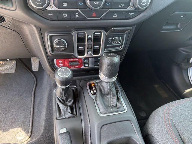 Used 2026 Jeep Gladiator Rubicon AWD/4WD image 28