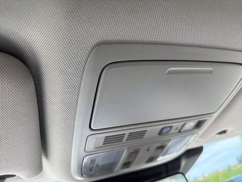 Used 2018 Honda Accord Touring image 23