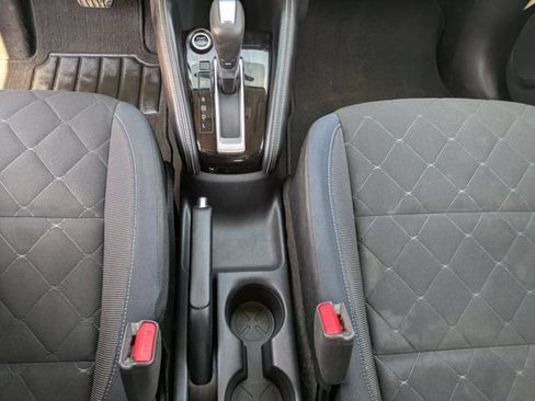Used 2018 Nissan Kicks SV FWD image 15