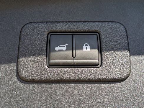 Used 2024 Nissan Armada SL w/ Midnight Edition Package image 15