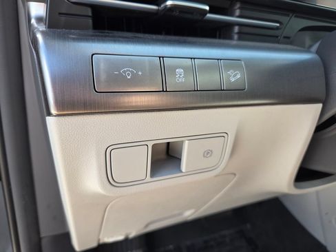 Used 2024 Hyundai Kona SEL FWD image 22