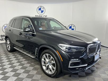 Used 2021 BMW X5 xDrive40i w/ Premium Package 2