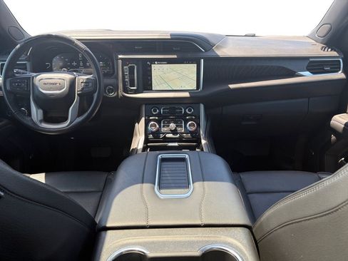 Certified 2024 GMC Yukon Denali w/ Denali Reserve Package AWD/4WD image 12