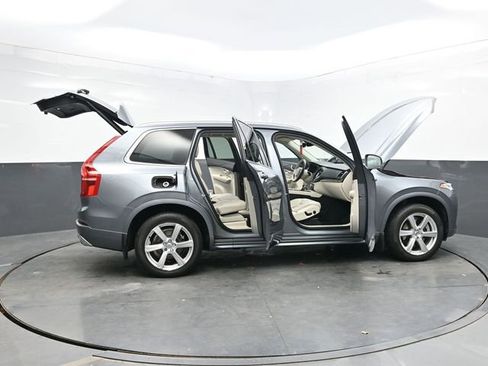 Used 2020 Volvo XC90 T6 Momentum w/ Protection Package image 49
